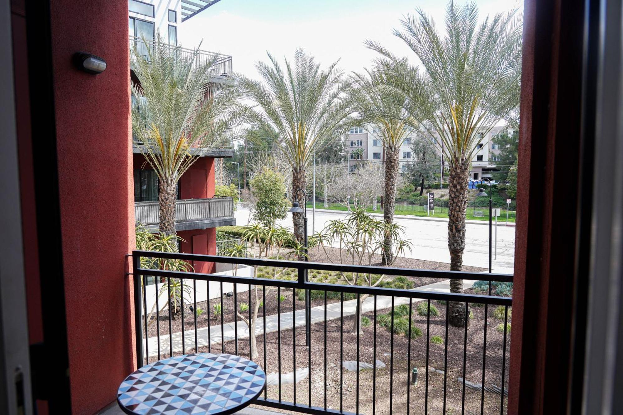 Lux 2 Bedroom In Woodland Hills Los Angeles Zewnętrze zdjęcie